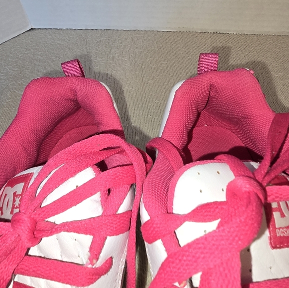 DC Women's Camo Skate Shoes White /Pink Leather Sneakers size 8 - Picture 7 of 9